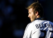 熊猫体育互动-年度焦点之战之夜，孔德冠军级表现铸就传奇